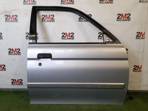 Porta ANT DX MR981938 Mitsubishi Pajero Sport 1998