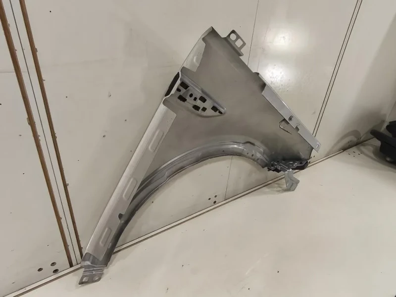 Parafango ANT SX LR061384 FK7216016AB Land Rover Discovery V 2016