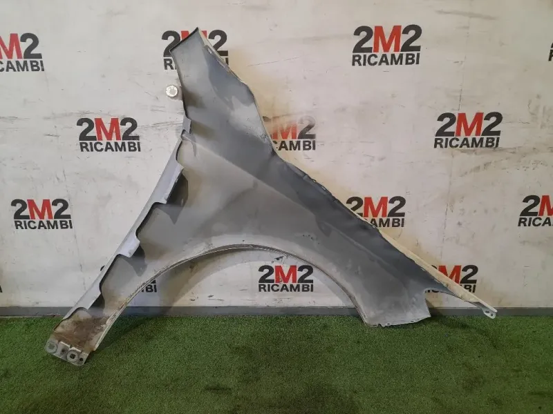 Parafango ANT SX A2048801318 Mercedes Classe C S204 SW 2011