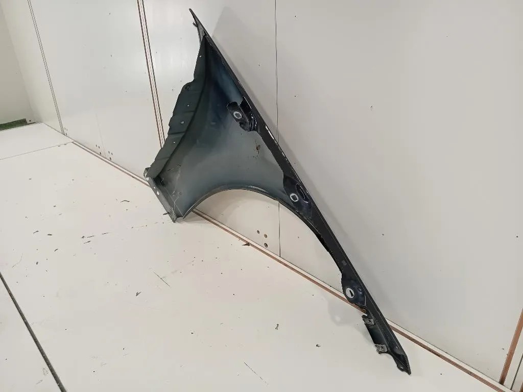 Parafango ANT SX A2048801318 Mercedes Classe C W204 2011