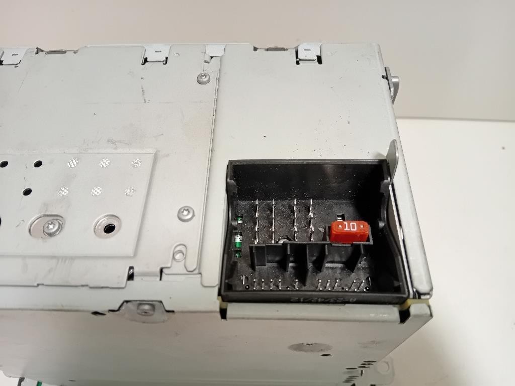 Unità Autoradio 1K0035186AQ Volkswagen Touran III 2010