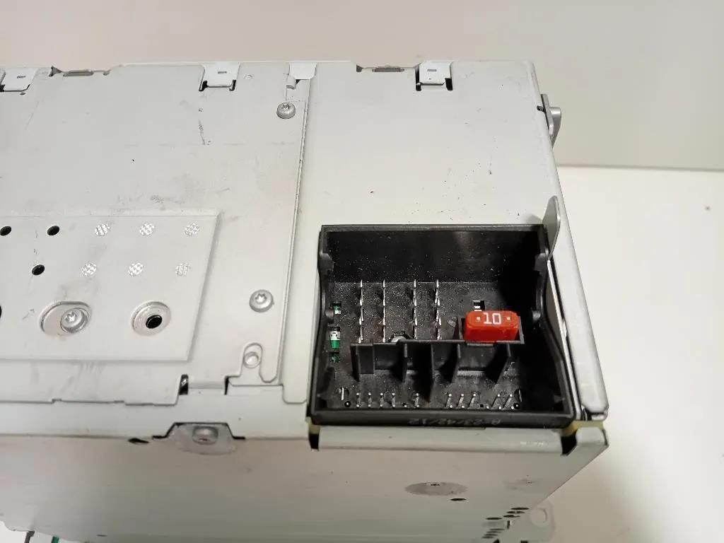 Unità Autoradio 1K0035186AQ Volkswagen Touran III 2010