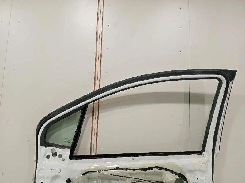 Porta ANT DX 670010D500 Toyota Yaris IV 2012