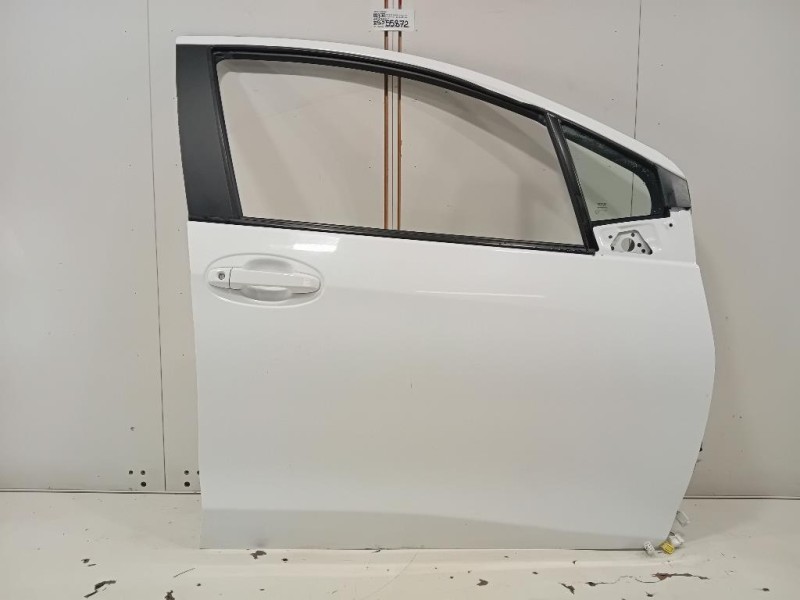 Porta ANT DX 670010D500 Toyota Yaris IV 2014
