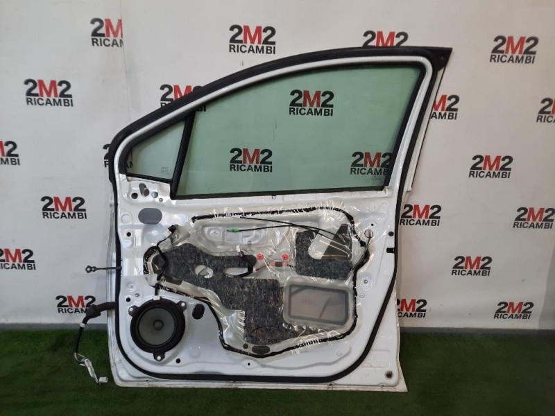 Porta ANT DX 670010D500 Toyota Yaris IV 2014