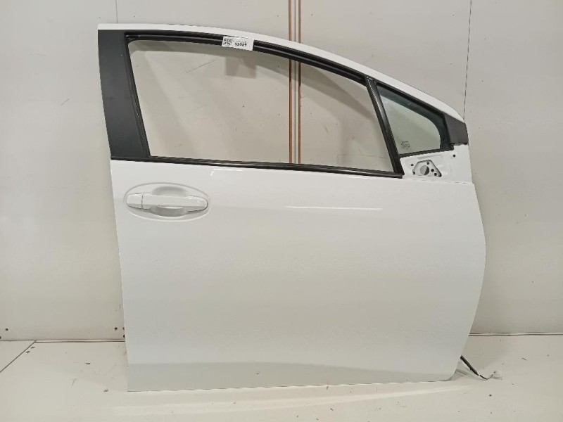 Porta ANT DX 670010D500 Toyota Yaris IV 2017