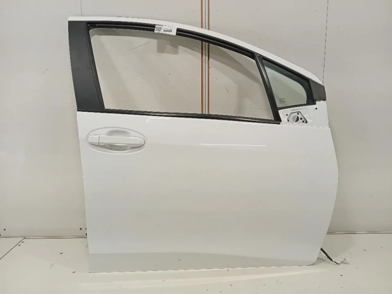 Porta ANT DX 670010D500 Toyota Yaris IV 2017