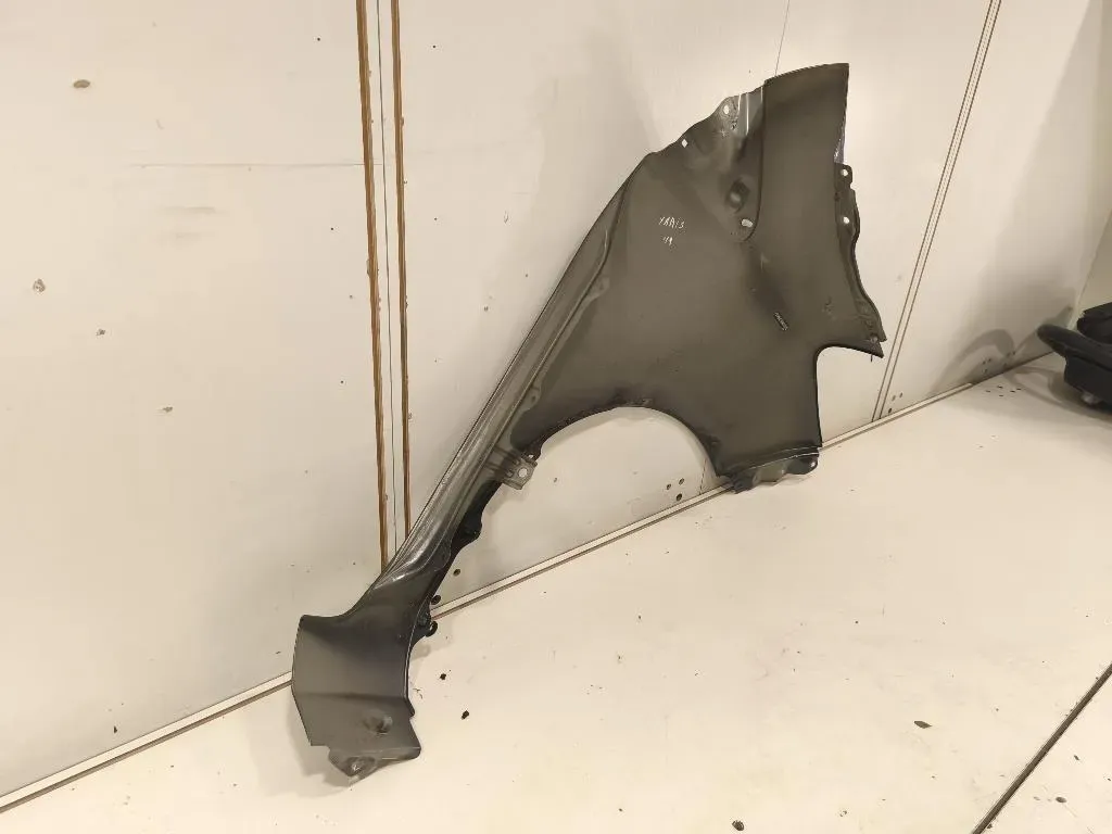 Parafango ANT SX 5381252360 Toyota Yaris IV 2017