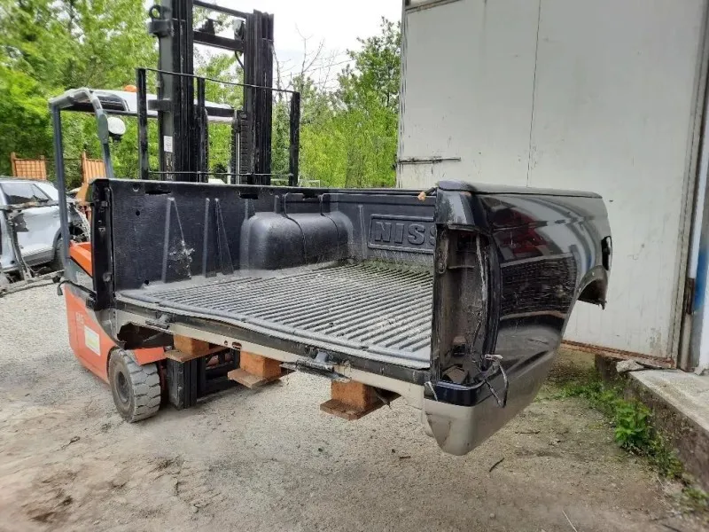 Parafango POST SX 93313EB030 Nissan Navara 2005