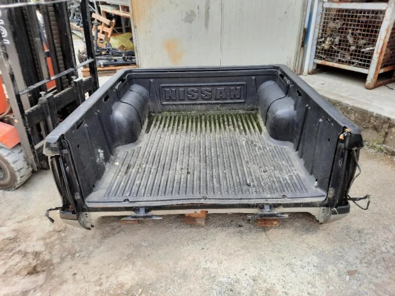 Parafango POST SX 93313EB030 Nissan Navara 2005