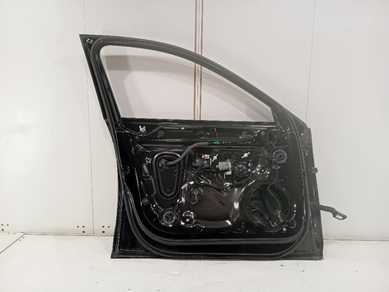 Porta ANT SX 8W0831051 Audi A4 8W5 Avant 2015