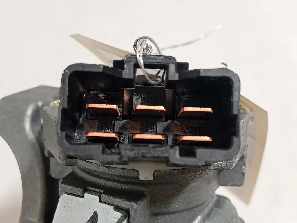 Bloccasterzo 819103V020 Hyundai I40 CW 2015