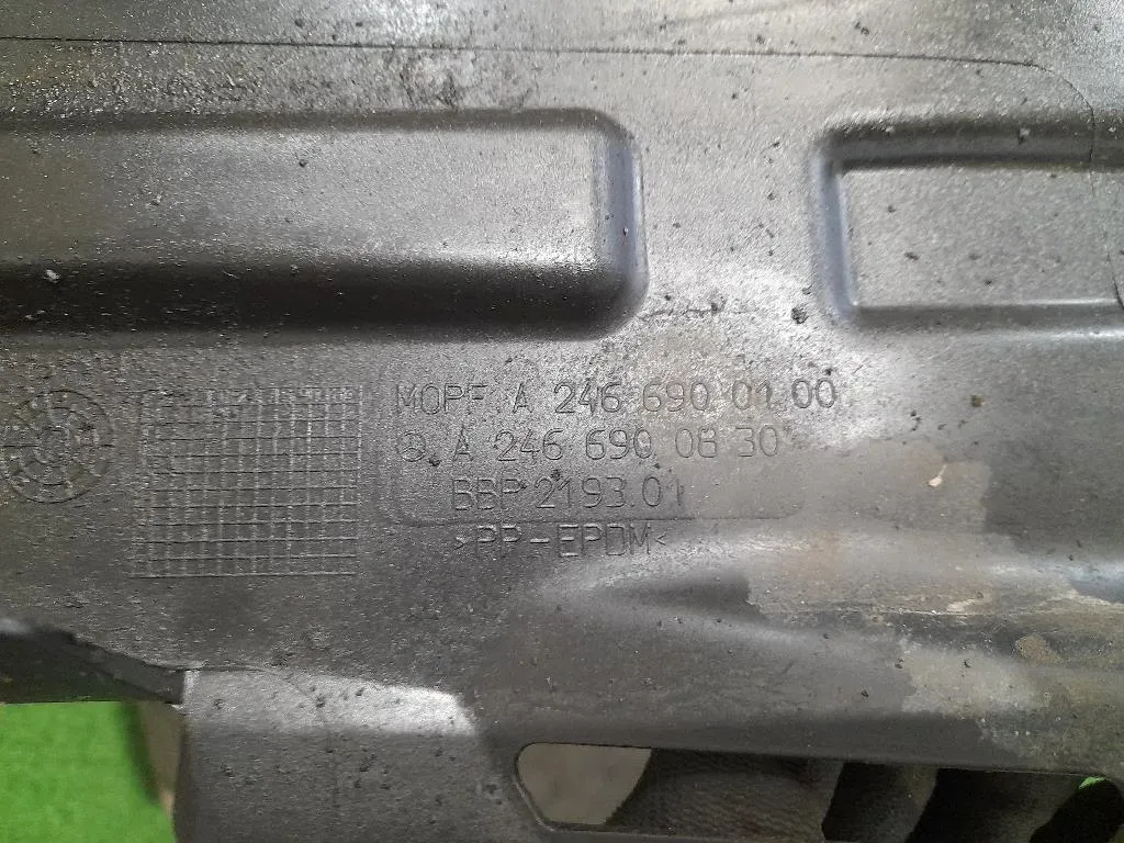 Parasassi Passaruota Interno ANT SX A2466900830 Mercedes Classe B W246 2012