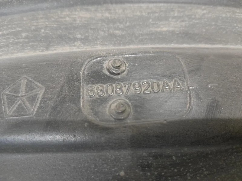 Parasassi Passaruota Interno POST DX 68087920AA Fiat Freemont 2011