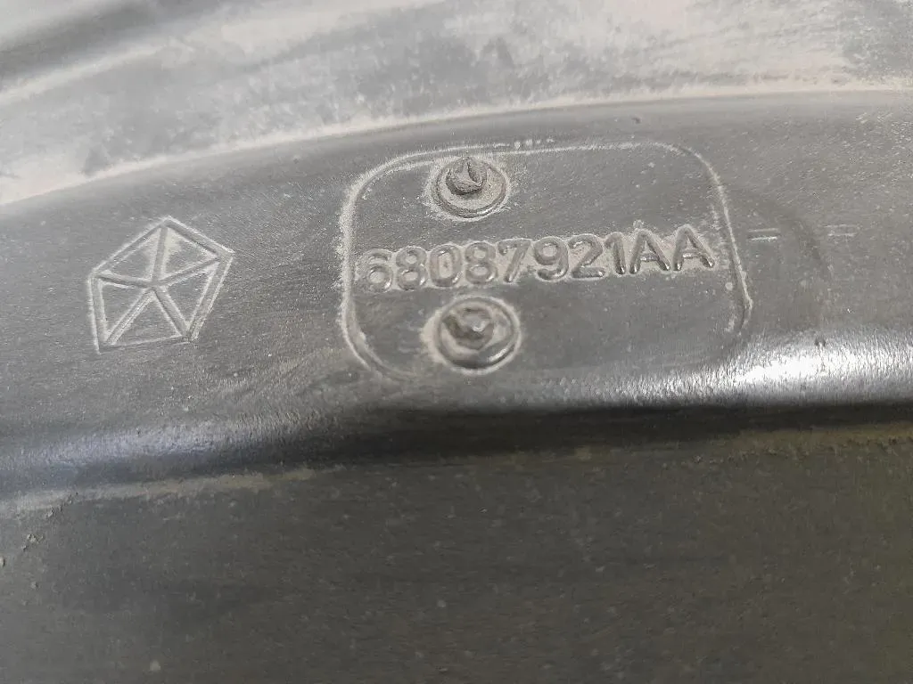 Parasassi Passaruota Interno POST SX 68087921AA Fiat Freemont 2011