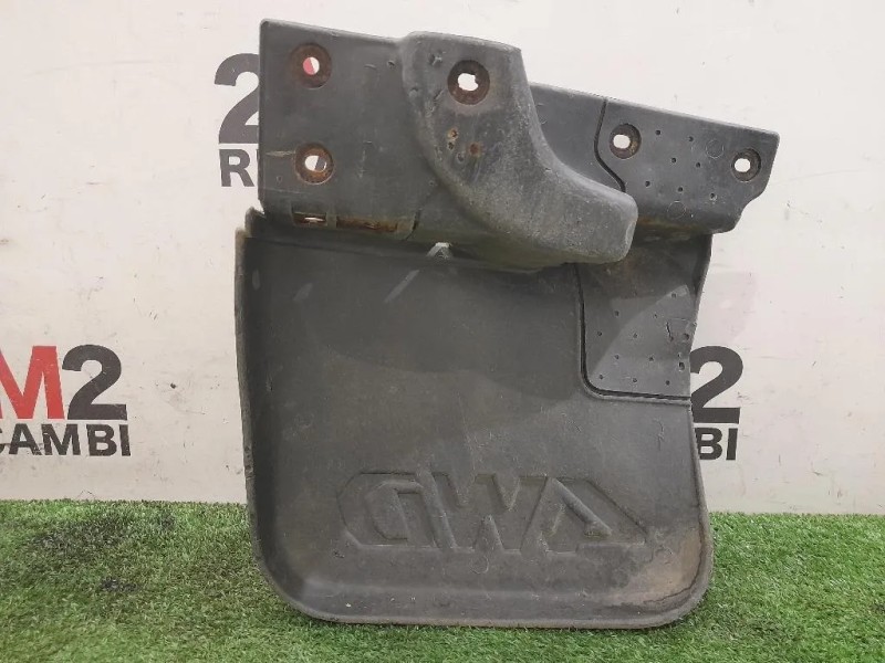 Paraspruzzi Parafango POST DX MR109292 Mitsubishi L200 II 1997