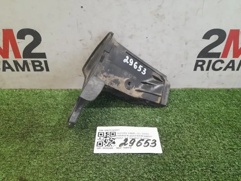 Paraspruzzi Parafango POST DX 65631-0D051 Toyota Yaris IV 2012