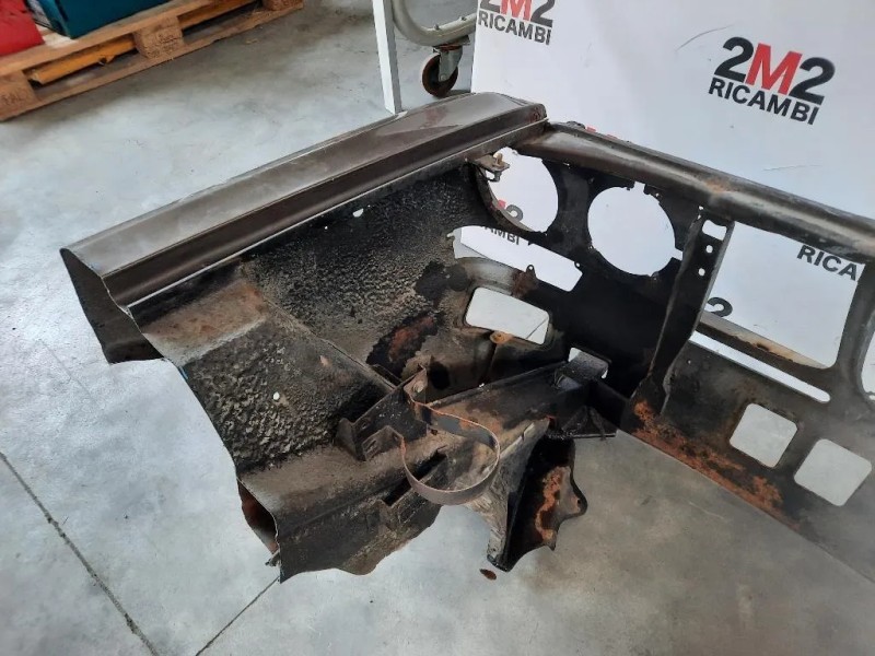 Paratia Cruscotto  Lancia 2000