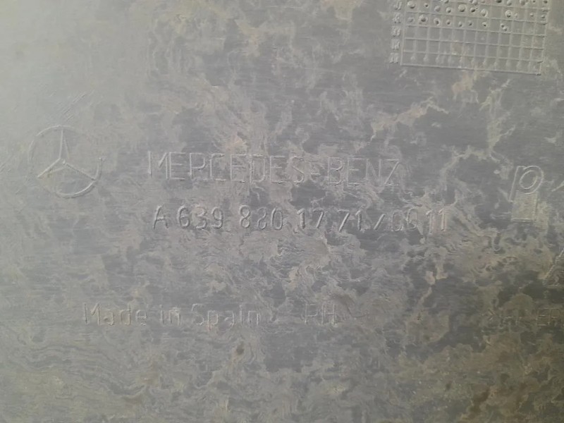 Paraurti Angolare POST DX A6398801771 Mercedes VITO W639 2004