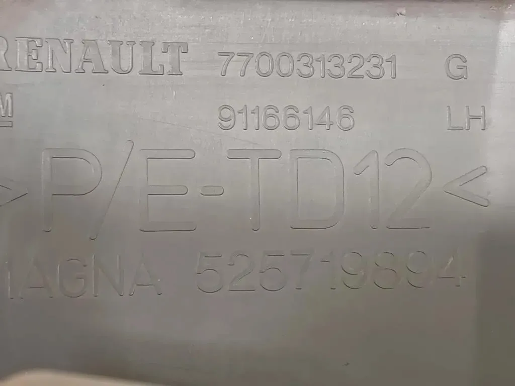 Paraurti Angolare POST SX 525719894 Opel Vivaro A 2007