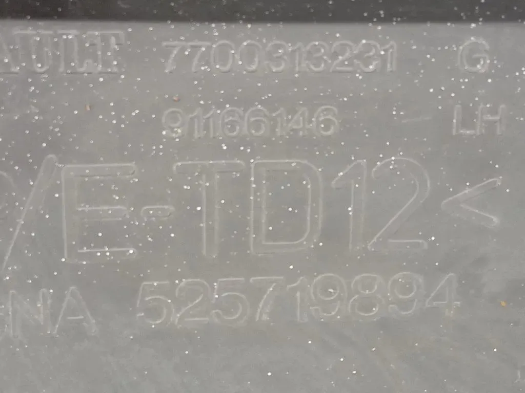 Paraurti Angolare POST SX 7700313231 Opel Vivaro A 2007