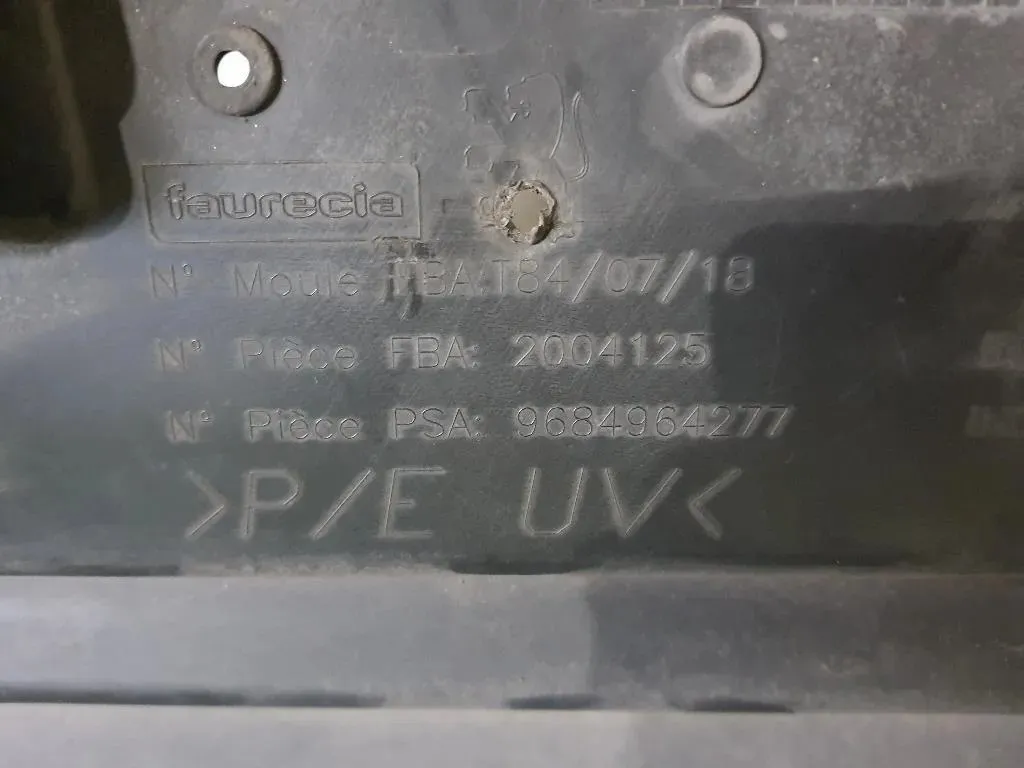 Paraurti Angolare POST SX 9684964277 Peugeot 3008 I 2009