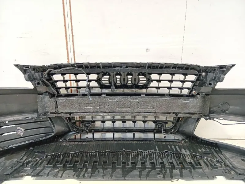 Paraurti ANT P8H0 807 437 Audi A4 8K2 2012