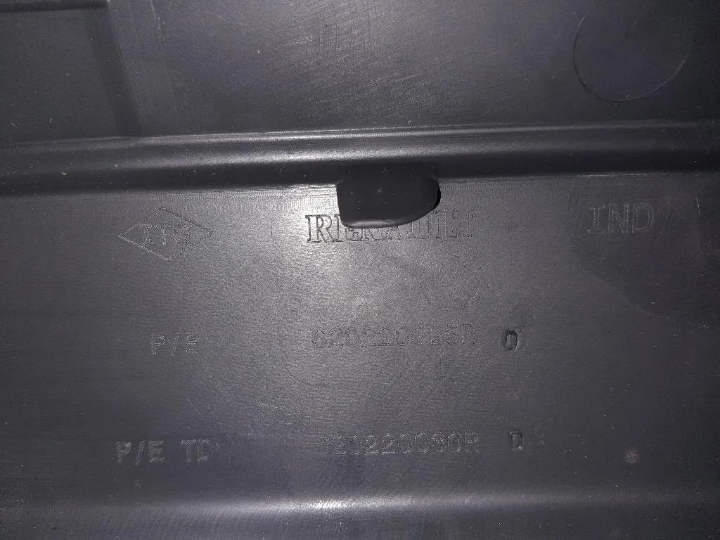 Paraurti ANT 620220025R Dacia Duster I 2010