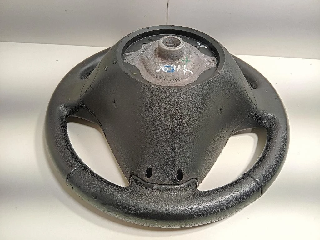 Volante 1040569R Alfa Romeo Giulietta 2013