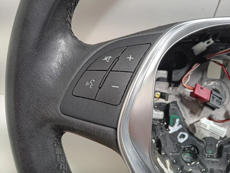 Volante 1040569R Alfa Romeo Giulietta 2013