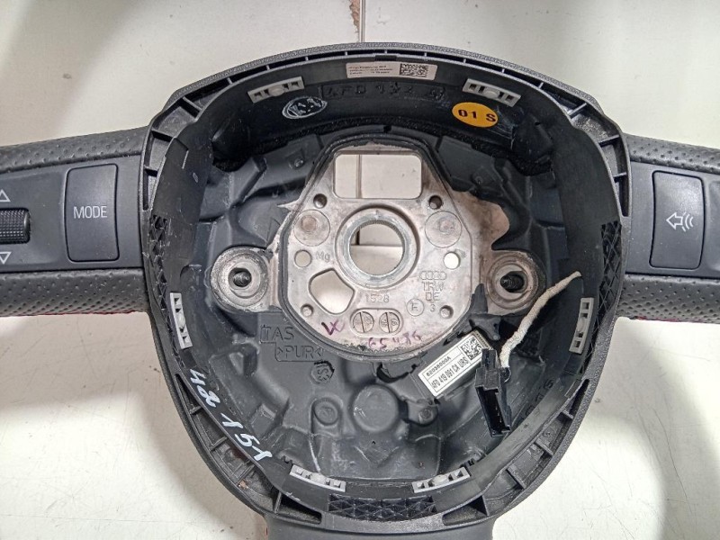 Volante 61711340B00 Audi A4 8K2 2012