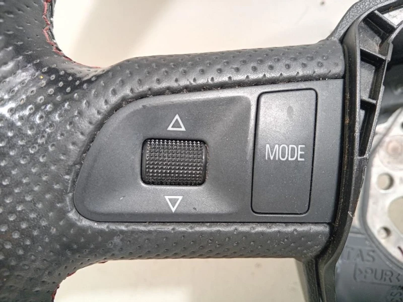 Volante 61711340B00 Audi A4 8K2 2012