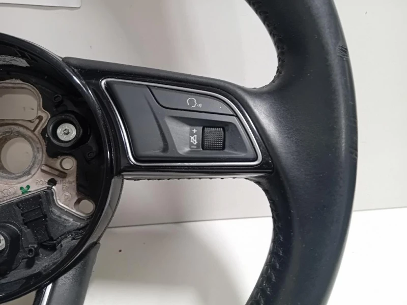 Volante 5654256968K0880201 Audi A4 8W2 2015