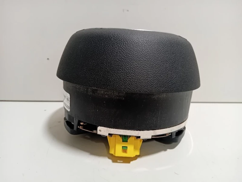 Volante 5654256968K0880201 Audi A4 8W2 2015