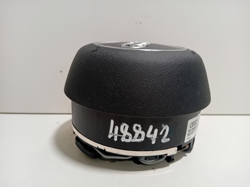 Volante 5654256968K0880201 Audi A4 8W2 2015