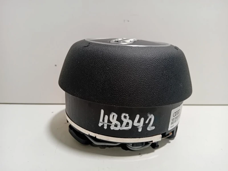 Volante 5654256968K0880201 Audi A4 8W2 2015