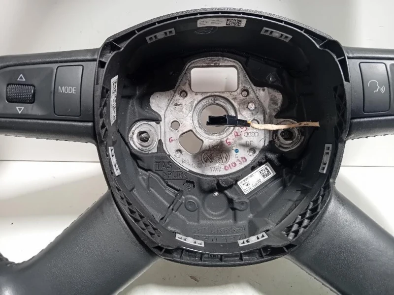 Volante 61678340C004F0 880 201 Audi A6 4F2 2008