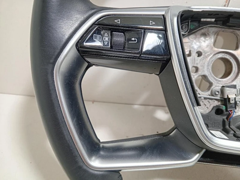 Volante 4N0419091B Audi A6 4GD Avant 2016