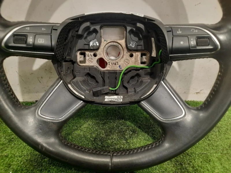 Volante 8U0419091T Audi Q3 8UB 2012