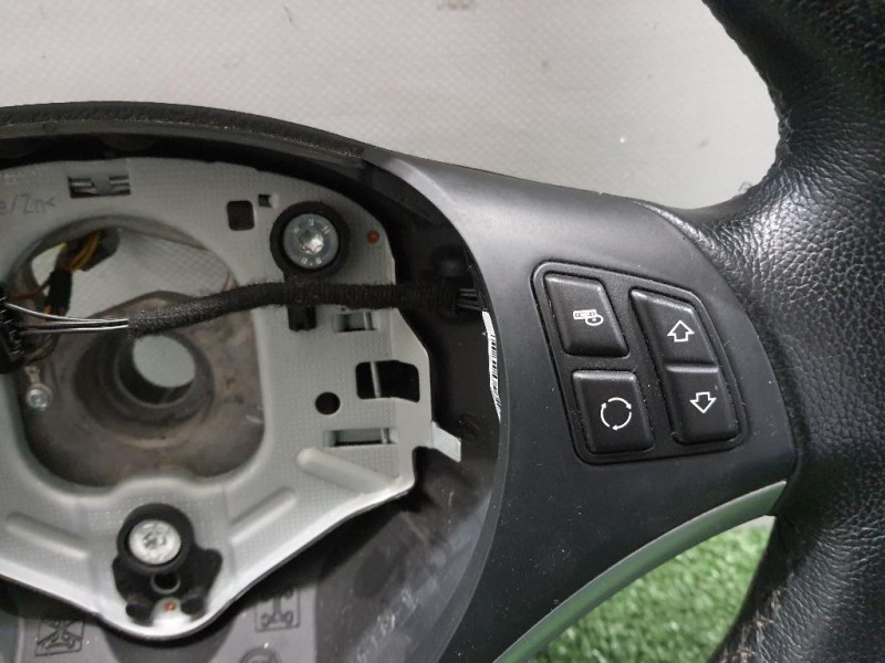 Volante 32306795574 Bmw Serie 1 E87 Berlina 2005