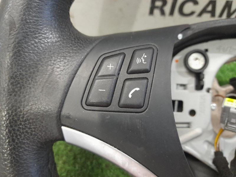 Volante 6769894 Bmw Serie 3 E90 Berlina 2005