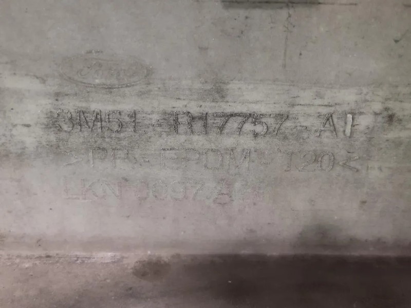 Paraurti ANT 3M51-R17757-AI Ford Focus II 2005