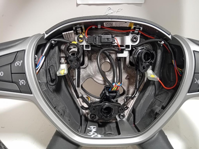 Volante 484001375R Dacia Duster II 2021