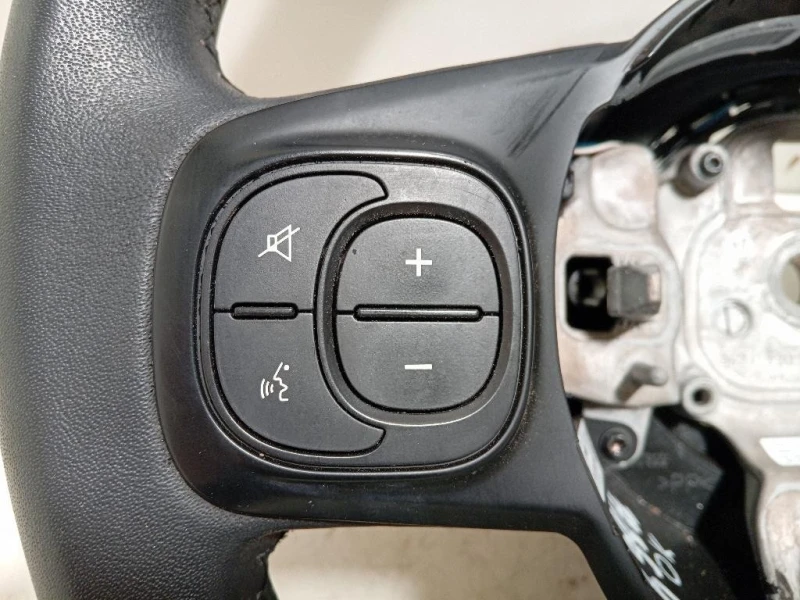 Volante 34227754F Fiat 500 C 2015