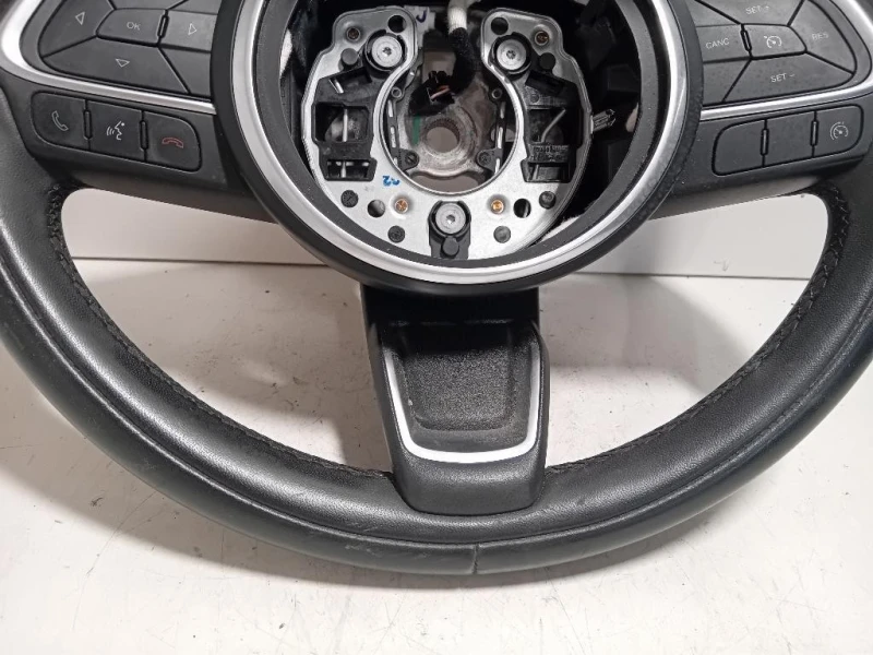 Volante 6366722 Fiat 500X 2018