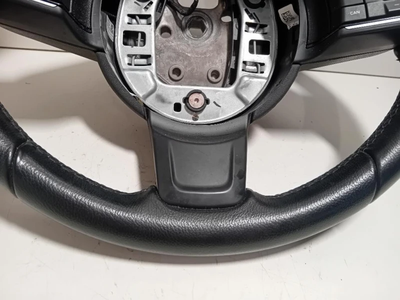 Volante L9C3-3F563-BA8PVJ Jaguar E-pace 2017