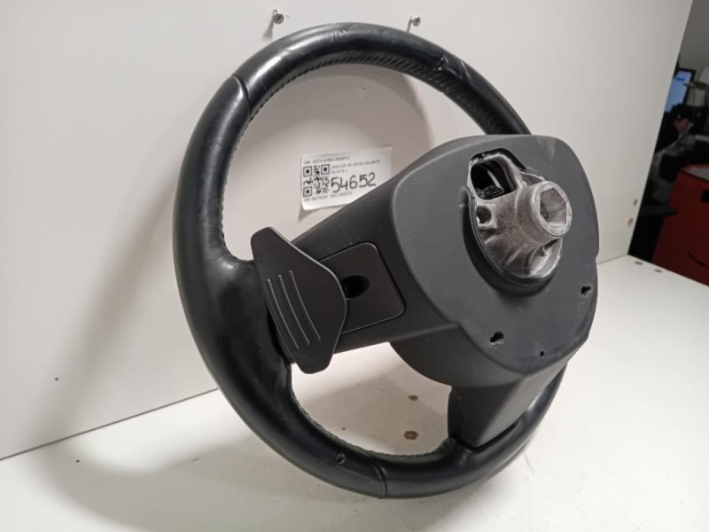 Volante GX73-3F563-RD8PVJ Jaguar XE 2015