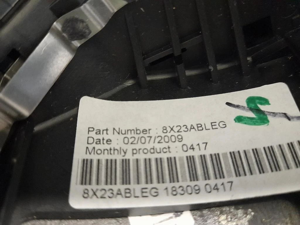 Volante 8X23ABLEG Jaguar XF I 2011