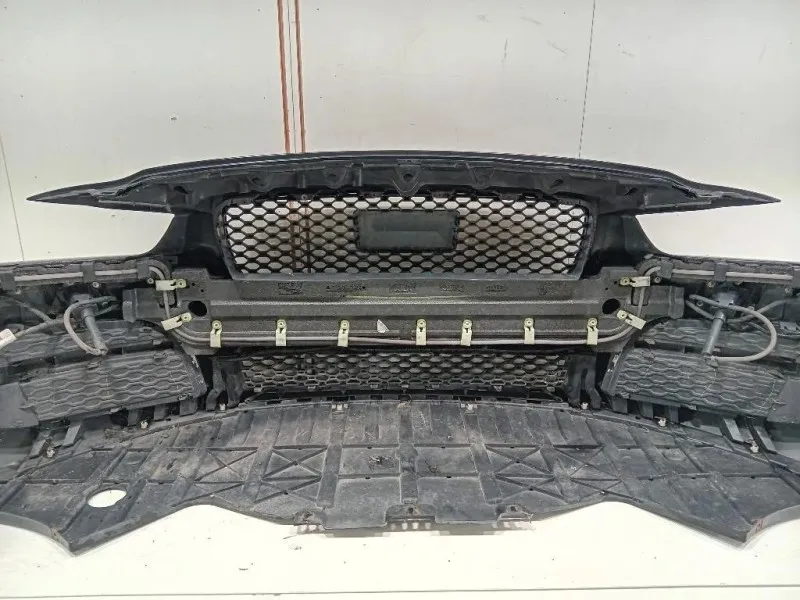 Paraurti ANT PARAURTI ANTERIORE JAGUAR XE COMPLETO Jaguar XE 2015