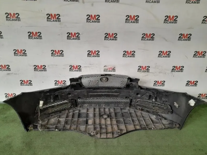 Paraurti ANT C2Z8837XXX Jaguar XF I 2008